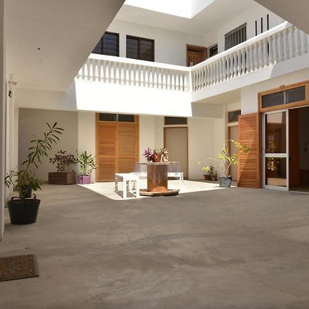 Residencial Che Guevara Bed & Breakfast Mindelo Extérieur photo