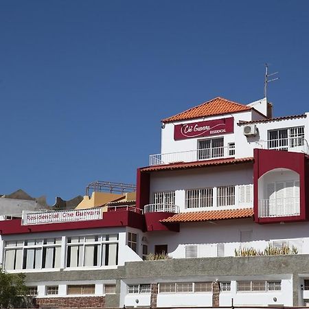 Residencial Che Guevara Bed & Breakfast Mindelo Extérieur photo