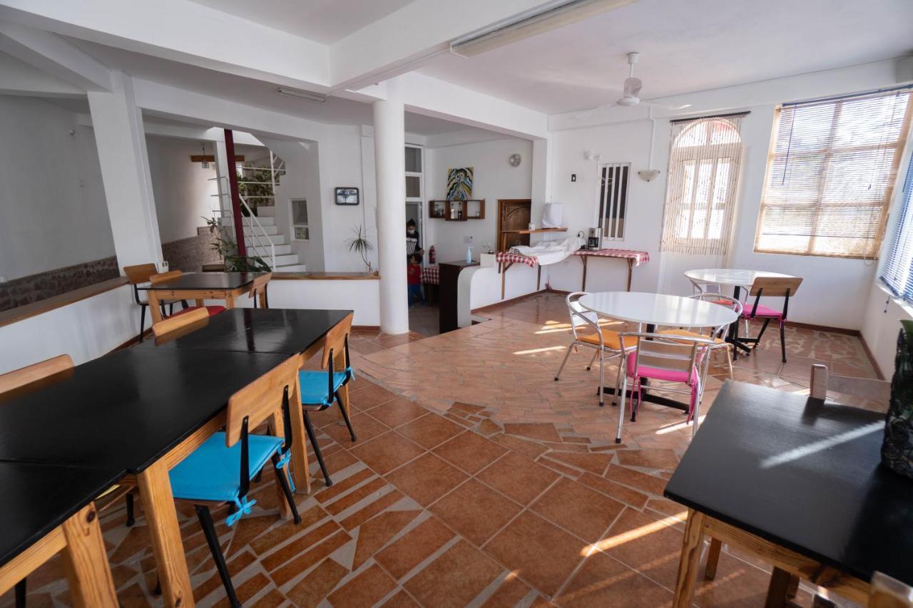 Residencial Che Guevara Bed & Breakfast Mindelo Extérieur photo