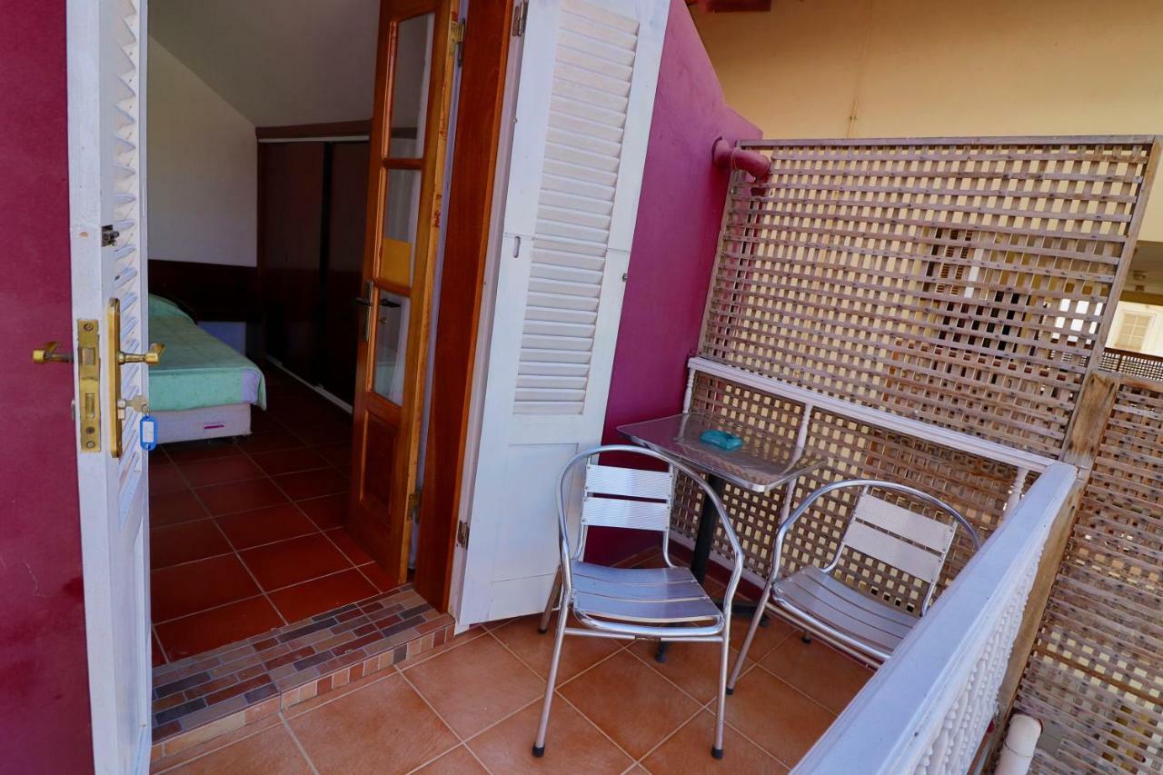 Residencial Che Guevara Bed & Breakfast Mindelo Extérieur photo